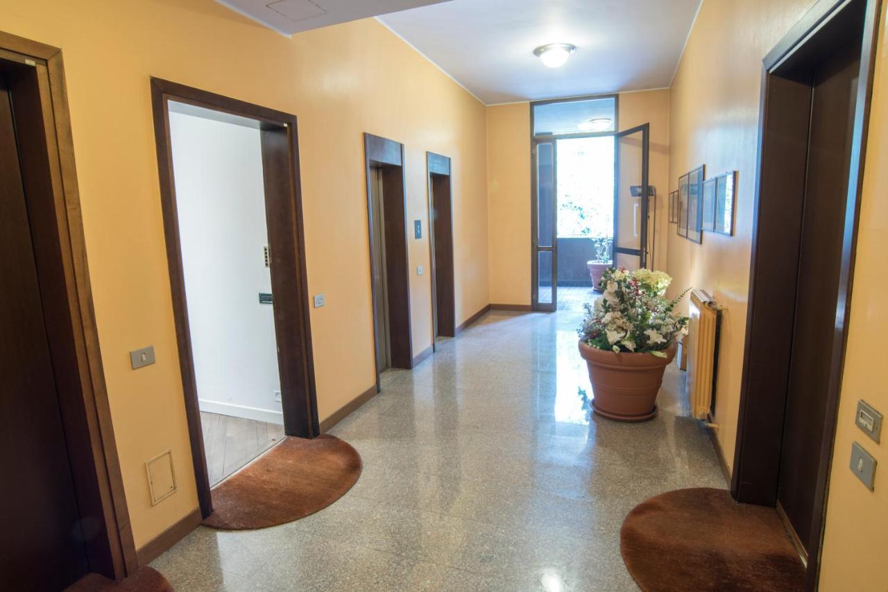 Апартаменты Renovated Flat Near Duomo - Lamarmora Милан Экстерьер фото